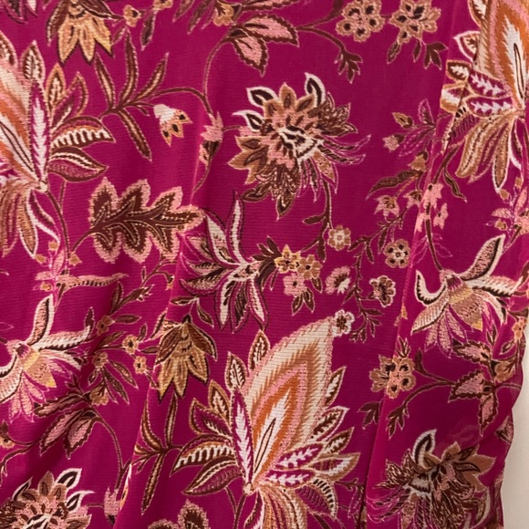 INC- pink design bodice lined mesh blouse.  Sheer sleeves,  sz XXL - Picture 2 of 6